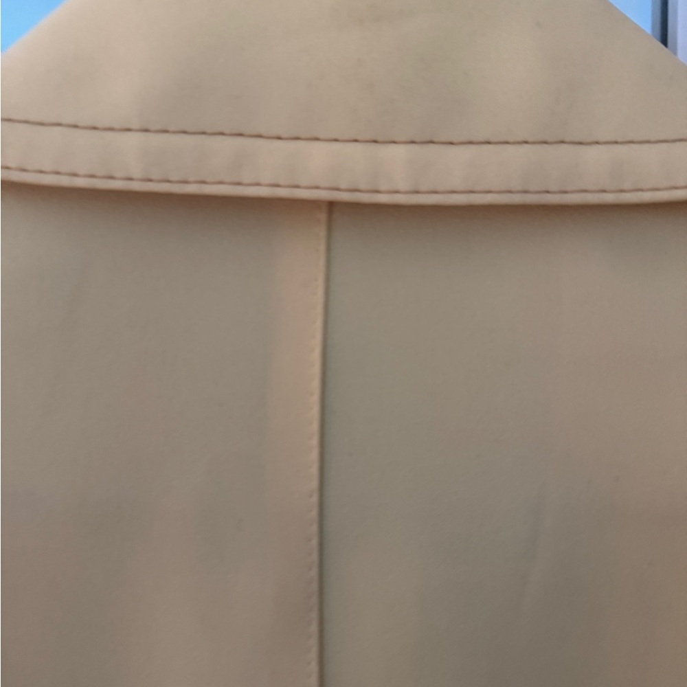 London Fog elegant lined  Yellow Women's trench coat - Picture 9 of 16